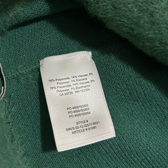 ARITZIA/SUNDAY BEST Beanie - Picture 4 of 4